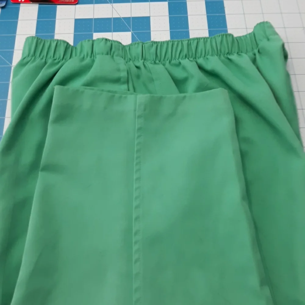 Capris - Picture 5 of 5